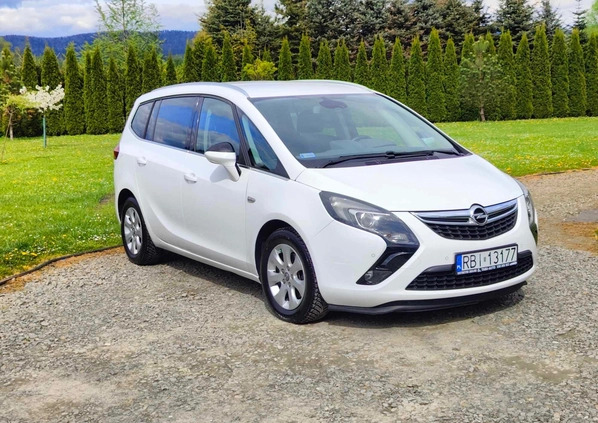 Opel Zafira cena 34900 przebieg: 180200, rok produkcji 2015 z Goniądz małe 529
